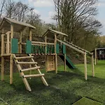 Lingy Luxury Family Pod Ferienhaus *