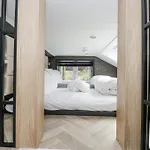 Holiday home Lingy Luxury Family Pod